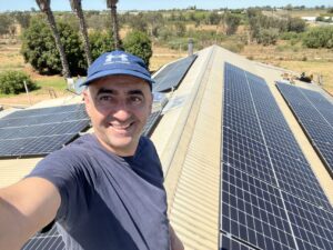 Solar Panel Installation Tech Solar Battery